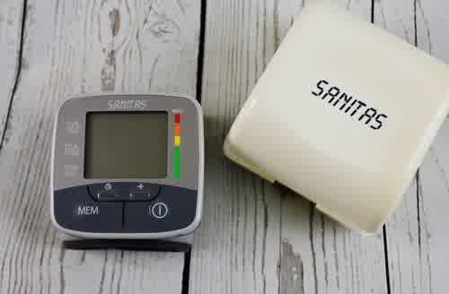 Blood pressure monitor used to track hypertension